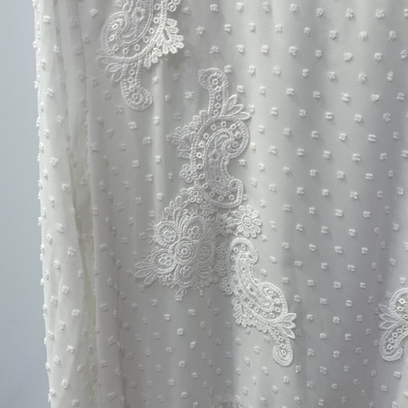 NWOT. I BLUES White dress with long sleeve embroidery Clip Dot Chiffon - Picture 6 of 16